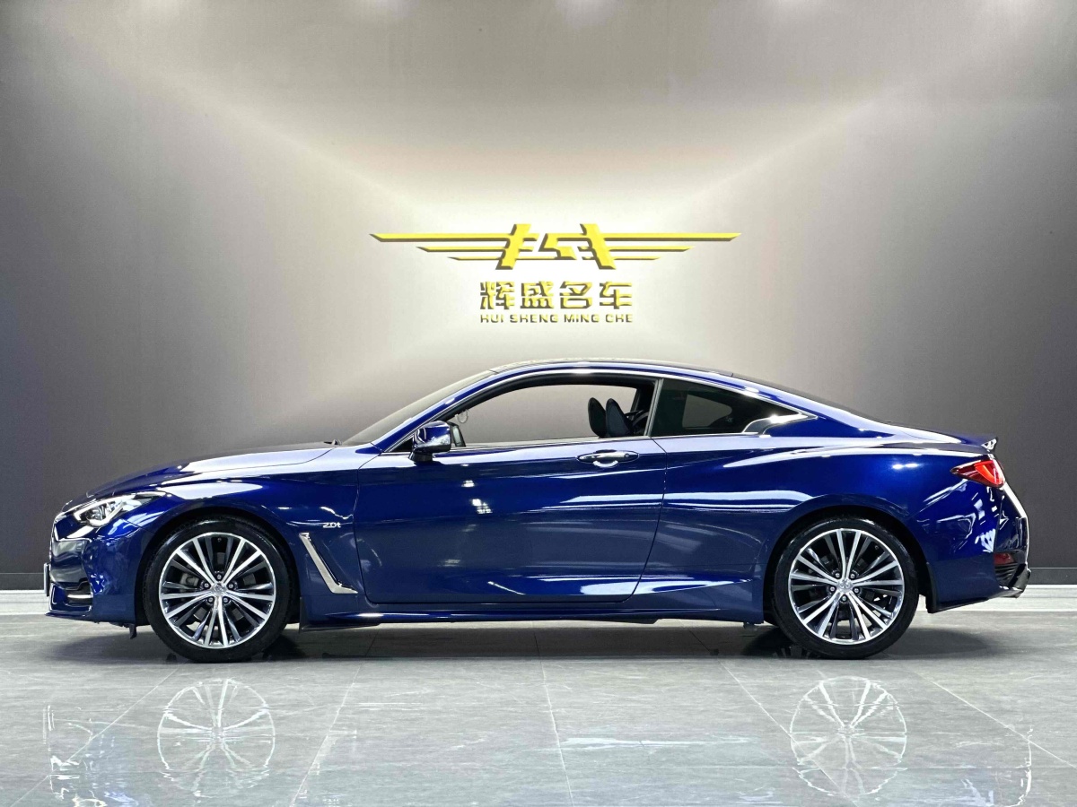 英菲尼迪 Q60  2019款 2.0T 豪華版圖片