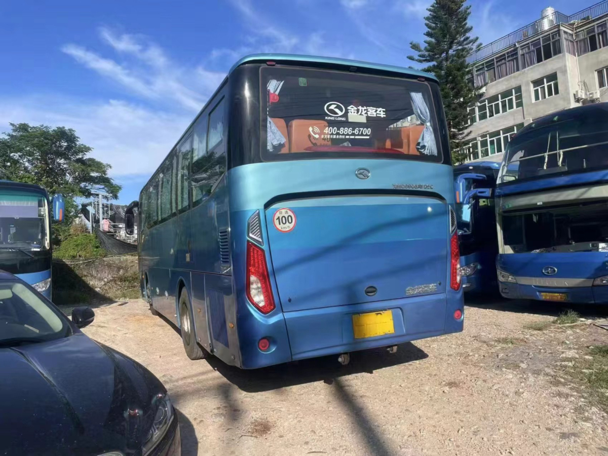 2021年6月國五39座金龍6905氣囊旅游車