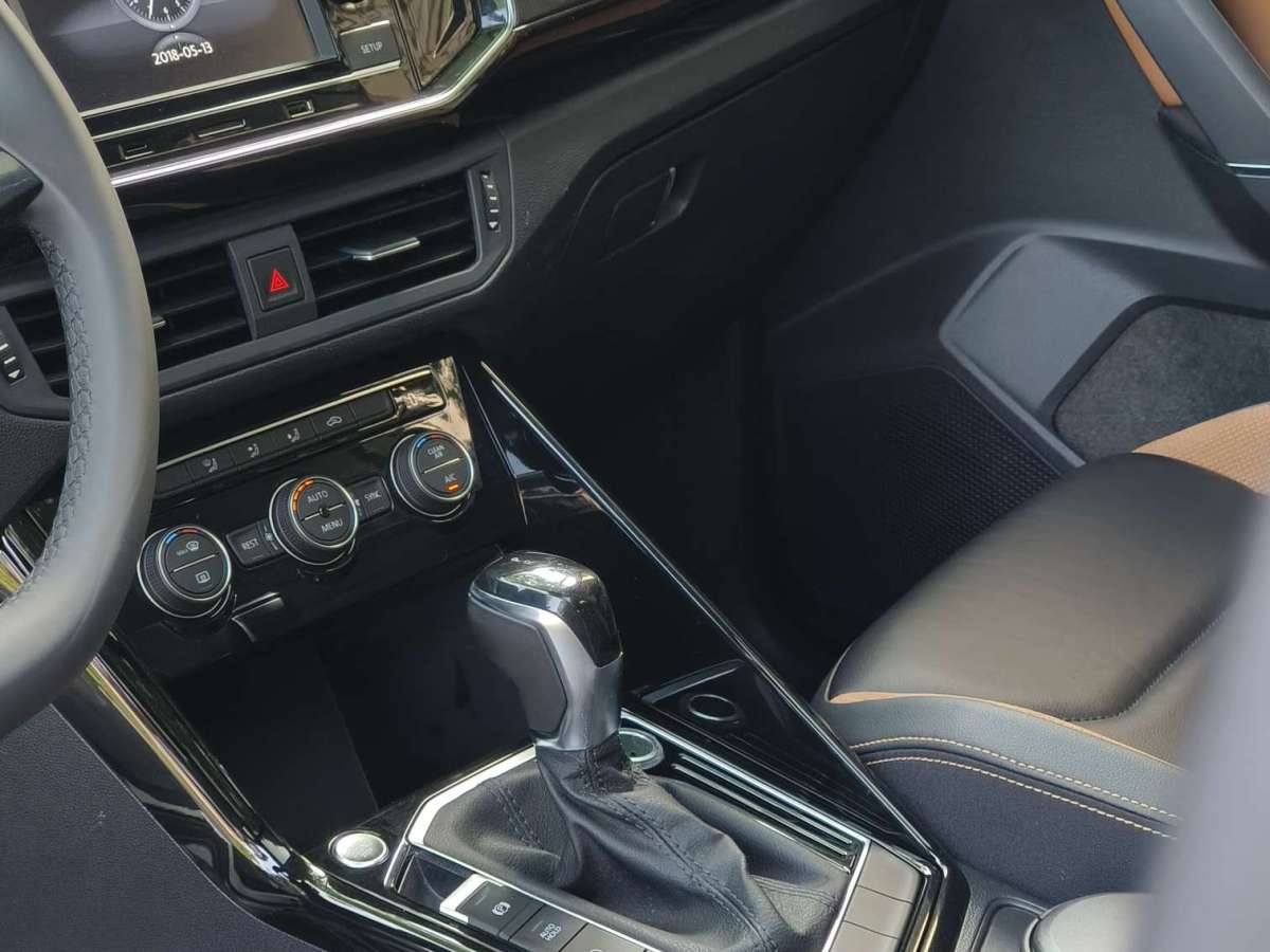 2019年3月大眾 探岳  2019款  330TSI 兩驅(qū)豪華型 國VI