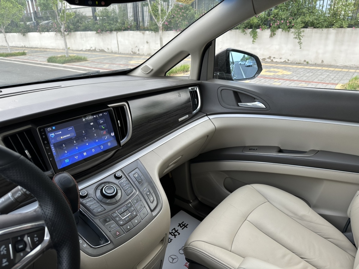 別克 GL8  2013款 3.0L GT豪華商務(wù)豪雅版圖片