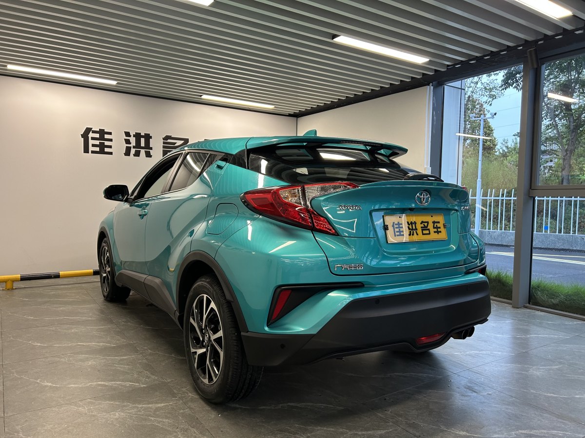 2020年6月豐田 C-HR  2020款 2.0L 領(lǐng)先版