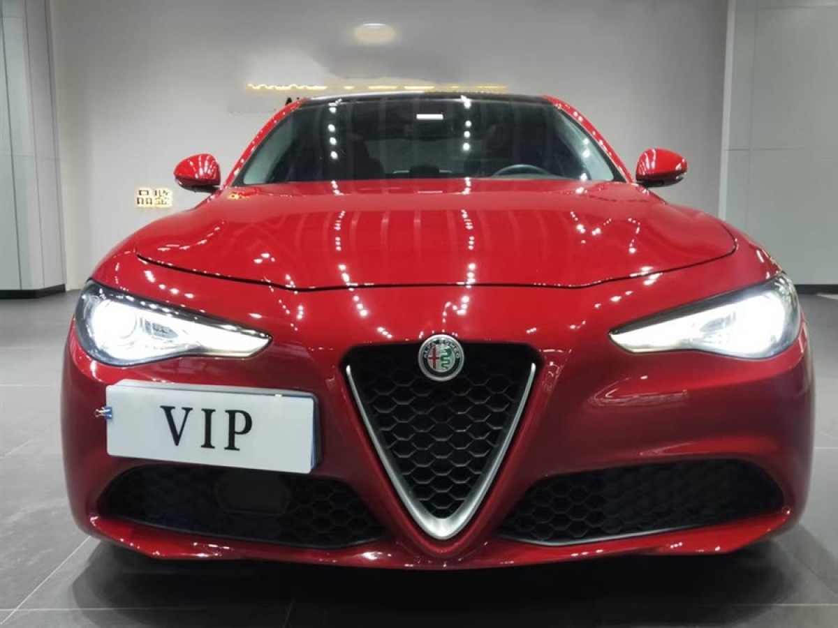 阿爾法·羅密歐 Giulia  2017款 2.0T 200HP 豪華版圖片