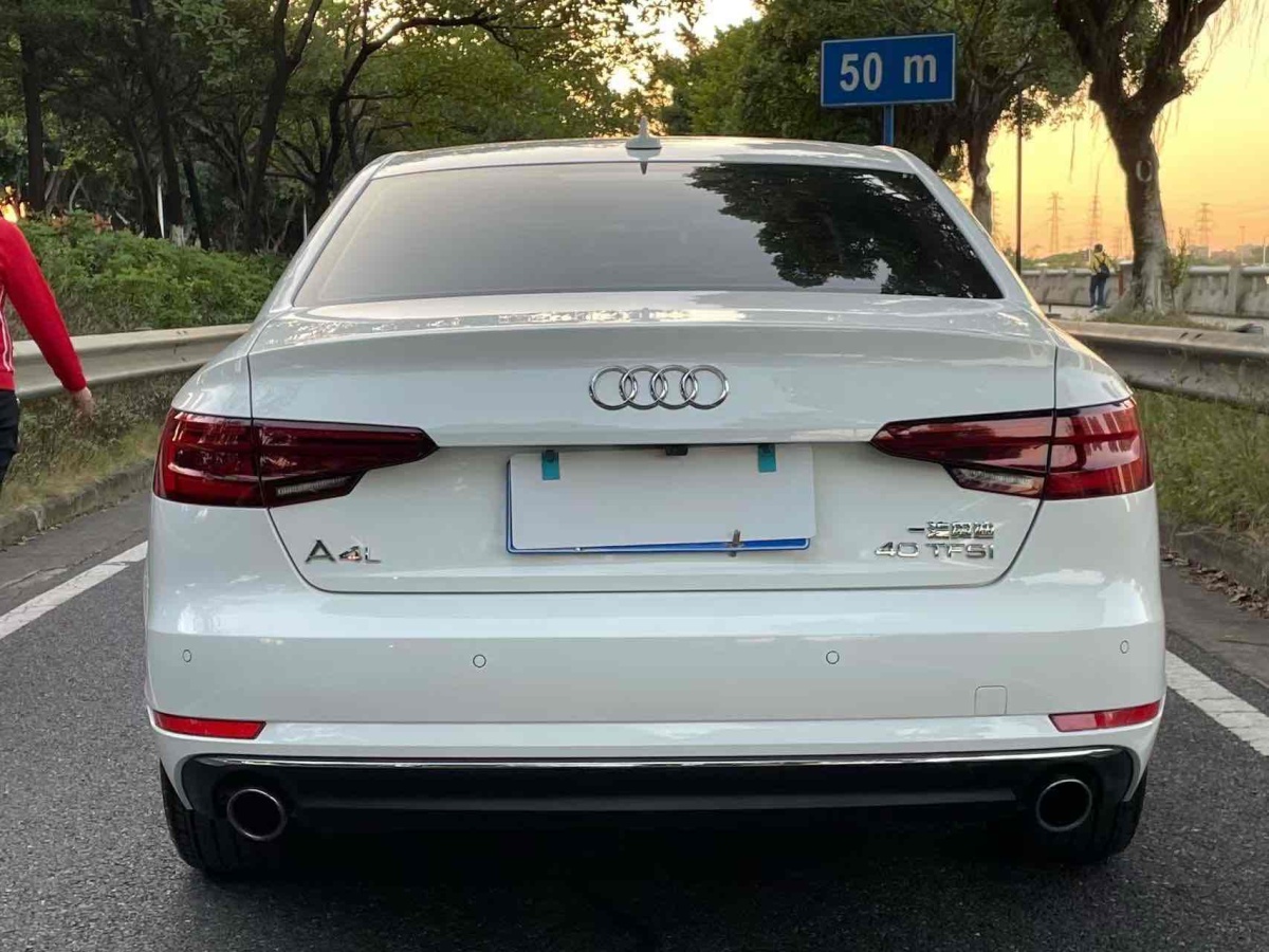 奧迪 奧迪A4L  2018款 30周年年型 40 TFSI 進取型圖片