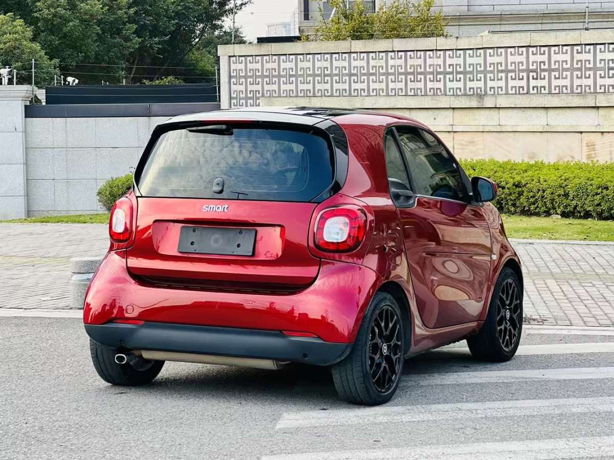 smart fortwo  2018款 1.0L 52千瓦20周年特別版圖片