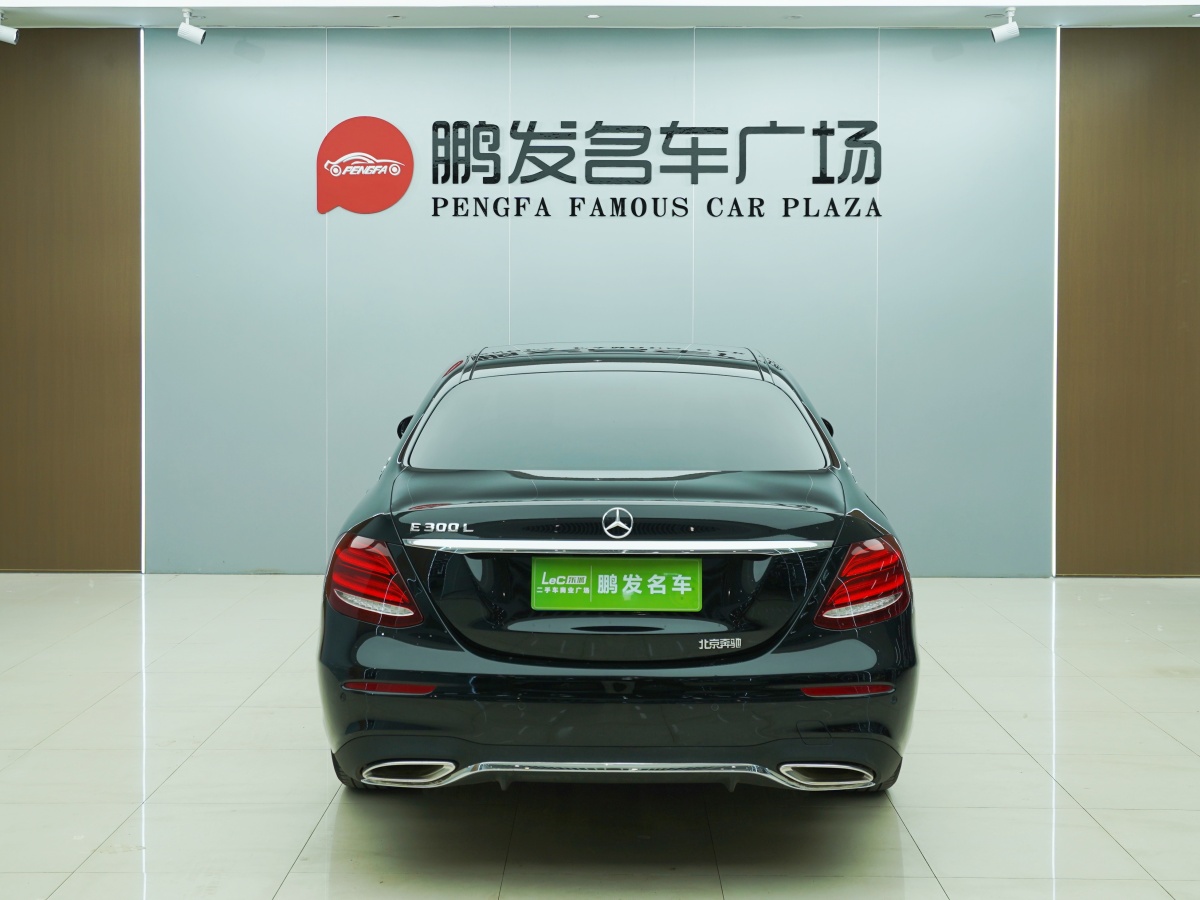 奔馳 奔馳E級(jí)  2019款 改款 E 300 L 運(yùn)動(dòng)時(shí)尚型圖片