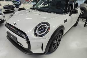 MINI MINI 改款 1.5T COOPER 藝術(shù)家