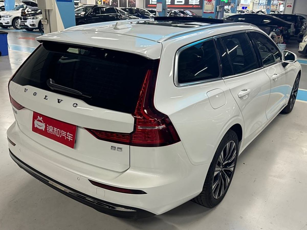 2024年10月沃爾沃 V90  2024款 Cross Country B5 AWD 智遠(yuǎn)版