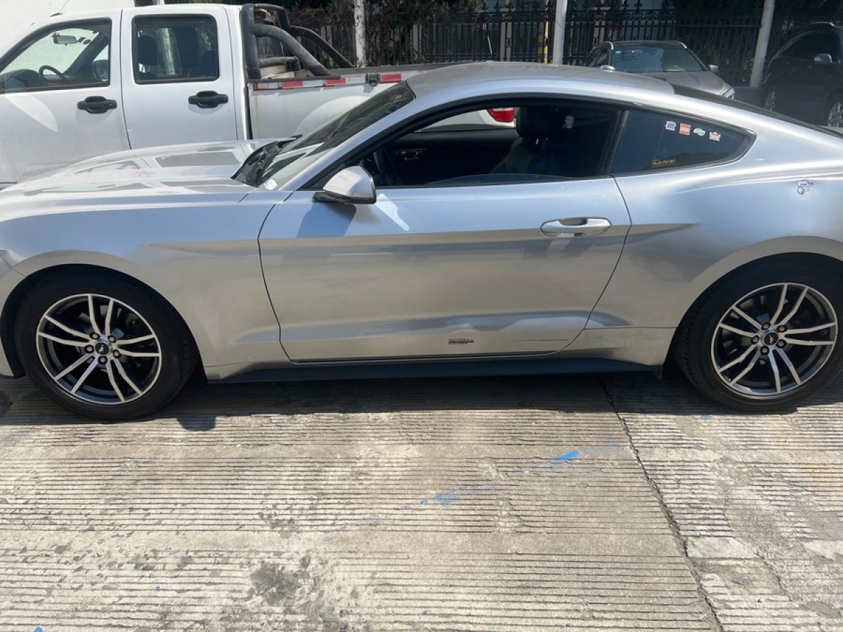 福特 Mustang  2015款 美規(guī)版圖片