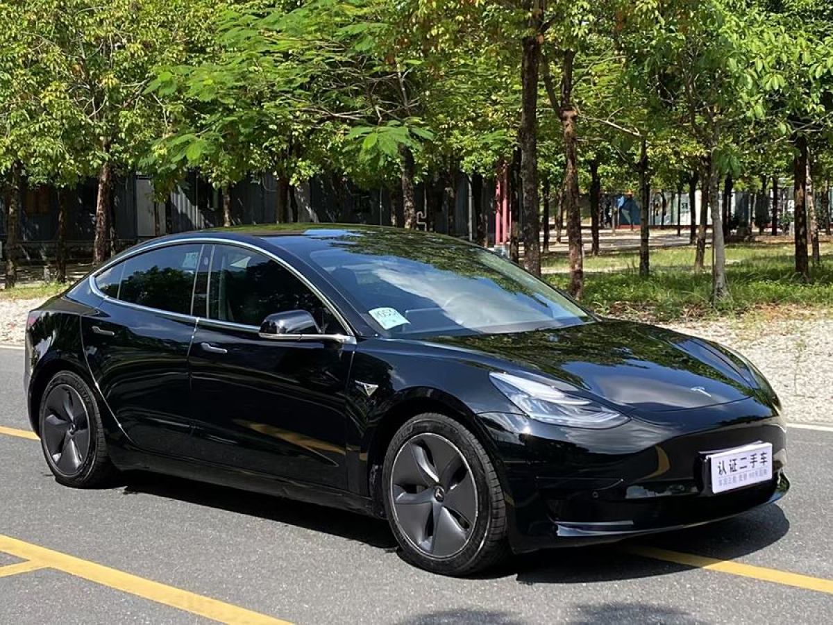 特斯拉 Model Y  2020款 改款 標(biāo)準(zhǔn)續(xù)航后驅(qū)升級(jí)版圖片