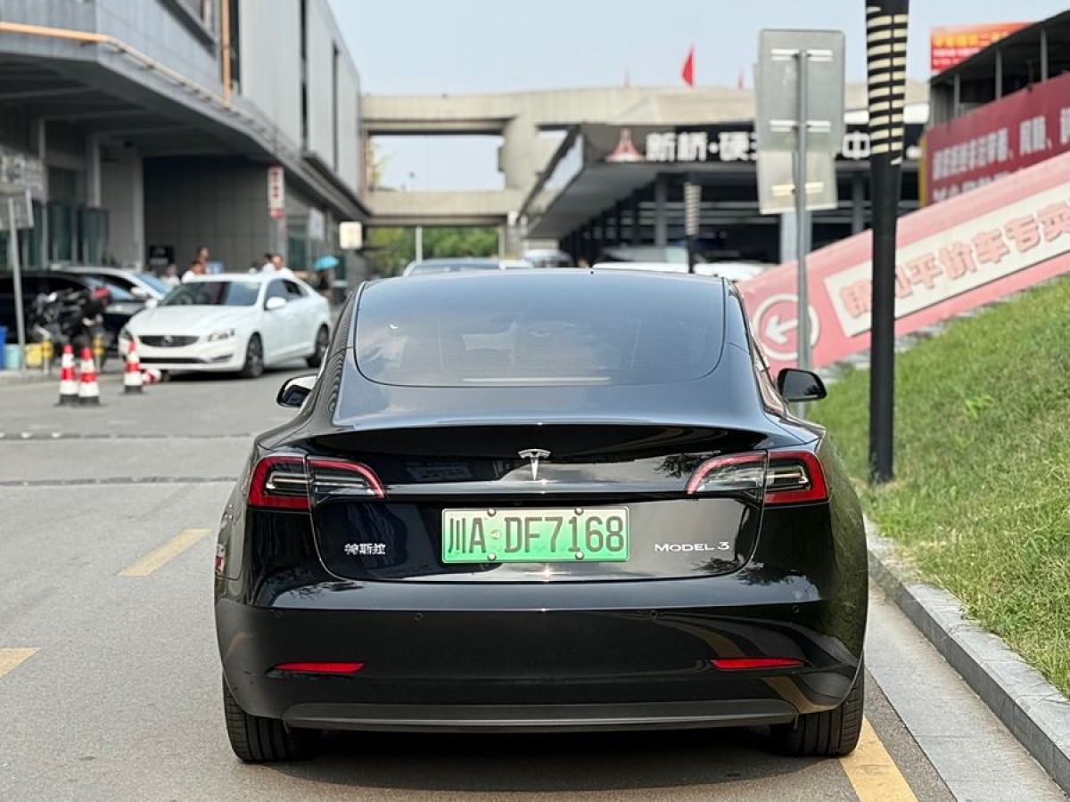 2021年6月特斯拉 Model 3  2019款 標(biāo)準(zhǔn)續(xù)航后驅(qū)升級版