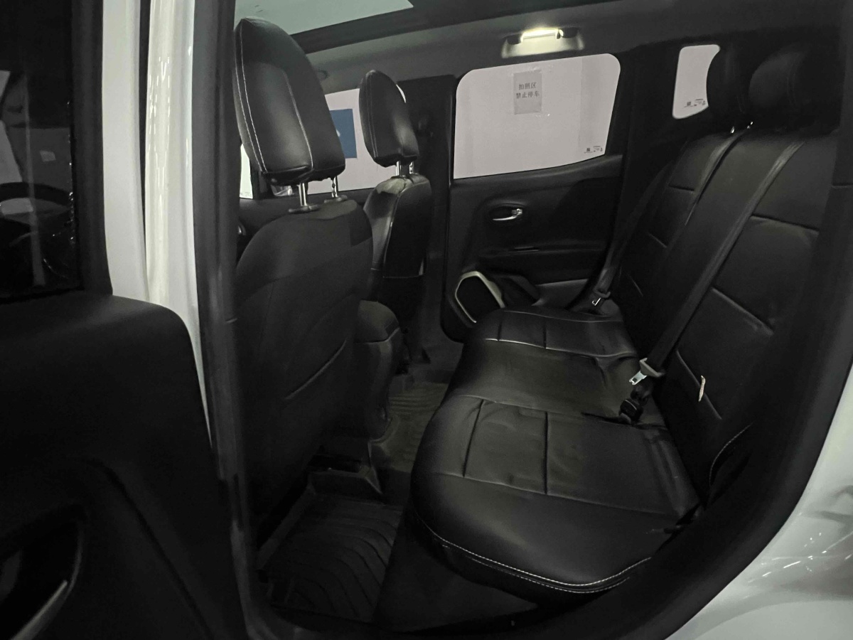 Jeep 自由俠  2017款 180TS 自動(dòng)四驅(qū)越能版圖片