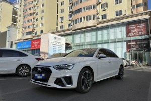 奥迪A4L 奥迪 40 TFSI 时尚动感型