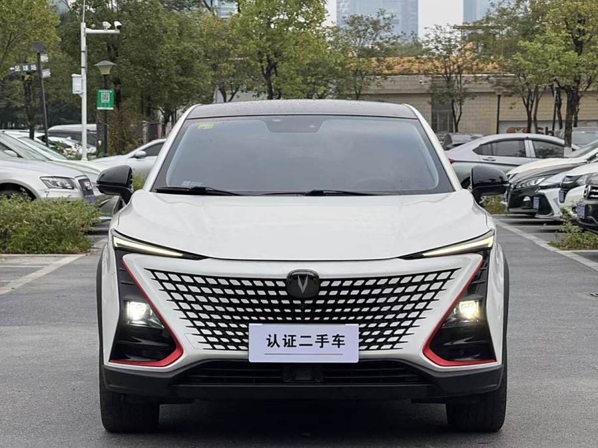 長(zhǎng)安 UNI-T  2020款 1.5T 尊貴型圖片