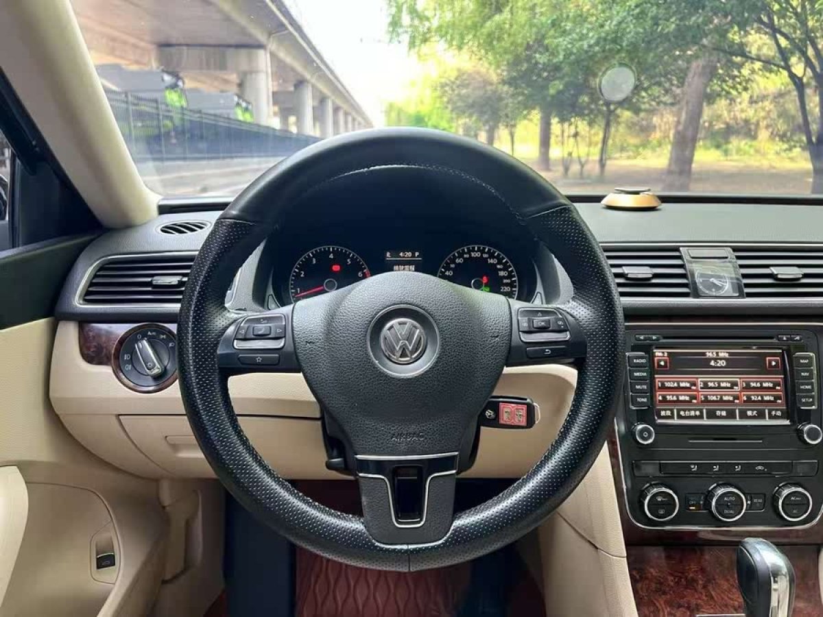 大眾 帕薩特  2011款 1.8TSI DSG御尊版圖片