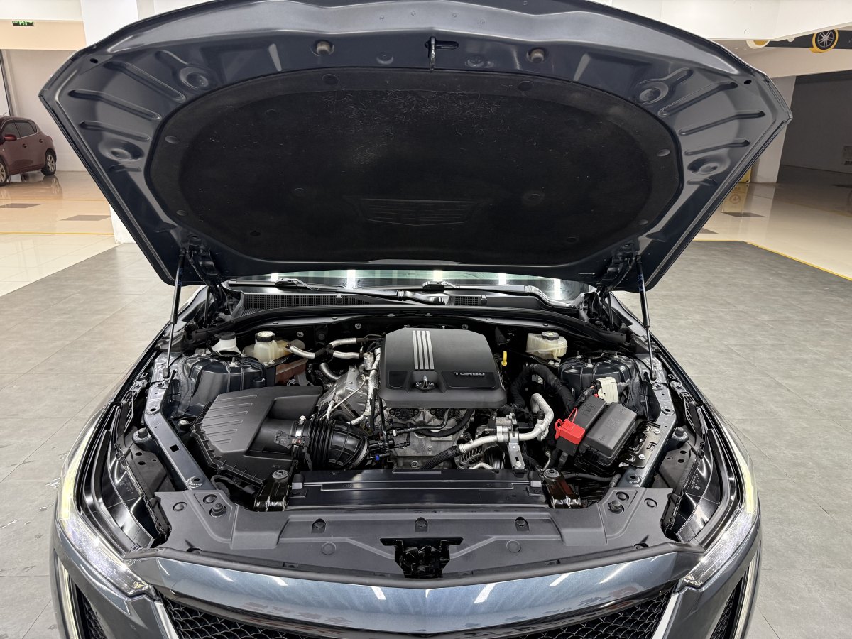 凱迪拉克 CT5  2021款 28T 領(lǐng)先運(yùn)動(dòng)型圖片