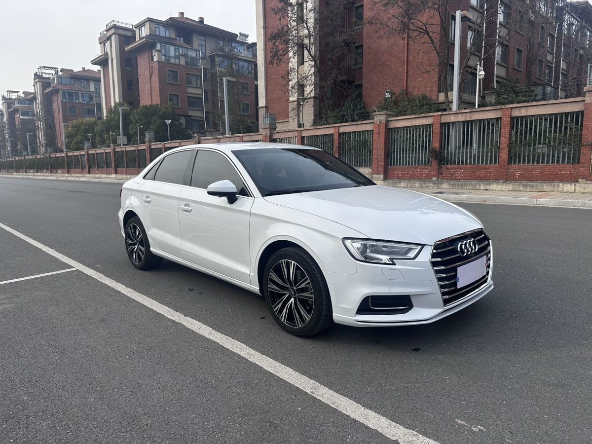 奧迪 奧迪A3  2019款 Limousine 35 TFSI 進(jìn)取型 國(guó)V圖片