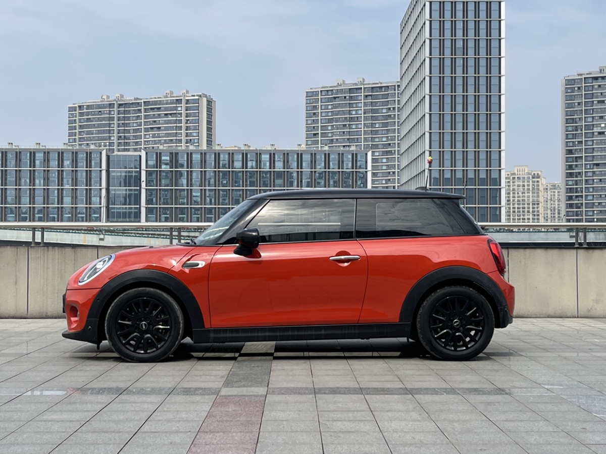 MINI MINI  2020款 1.5T COOPER CABRIO 經(jīng)典派圖片