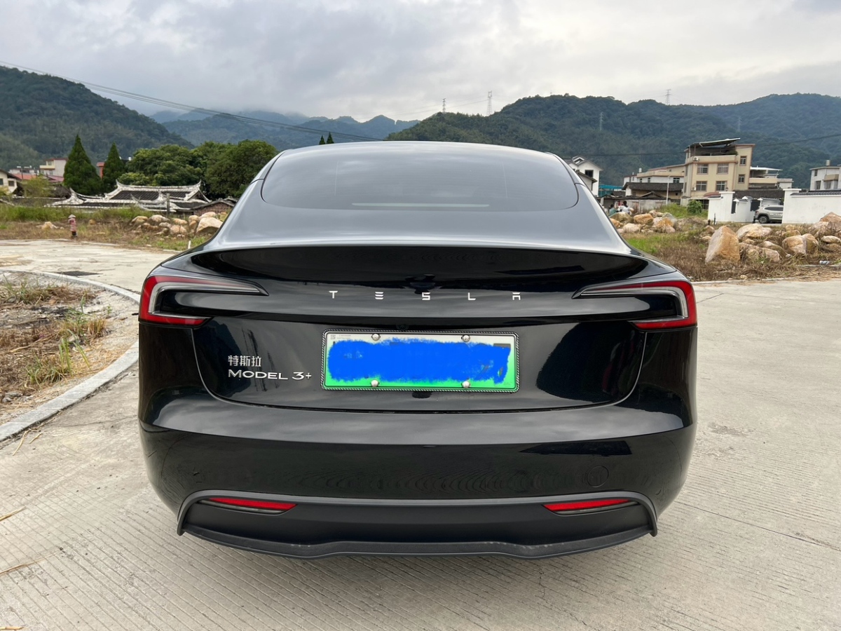 2023年12月特斯拉 Model 3  2023款 長續(xù)航全輪驅(qū)動版