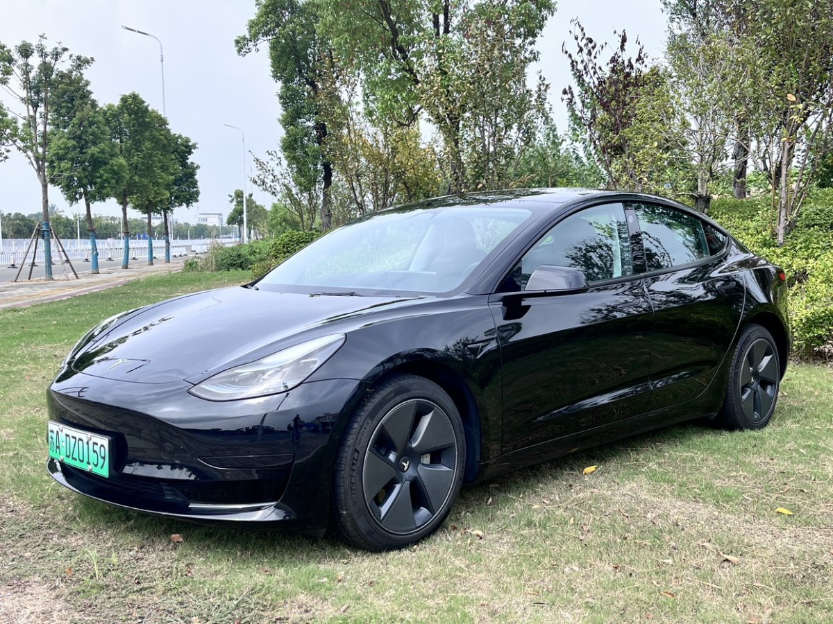 2023年08月特斯拉 Model 3  2022款 改款 后輪驅(qū)動(dòng)版