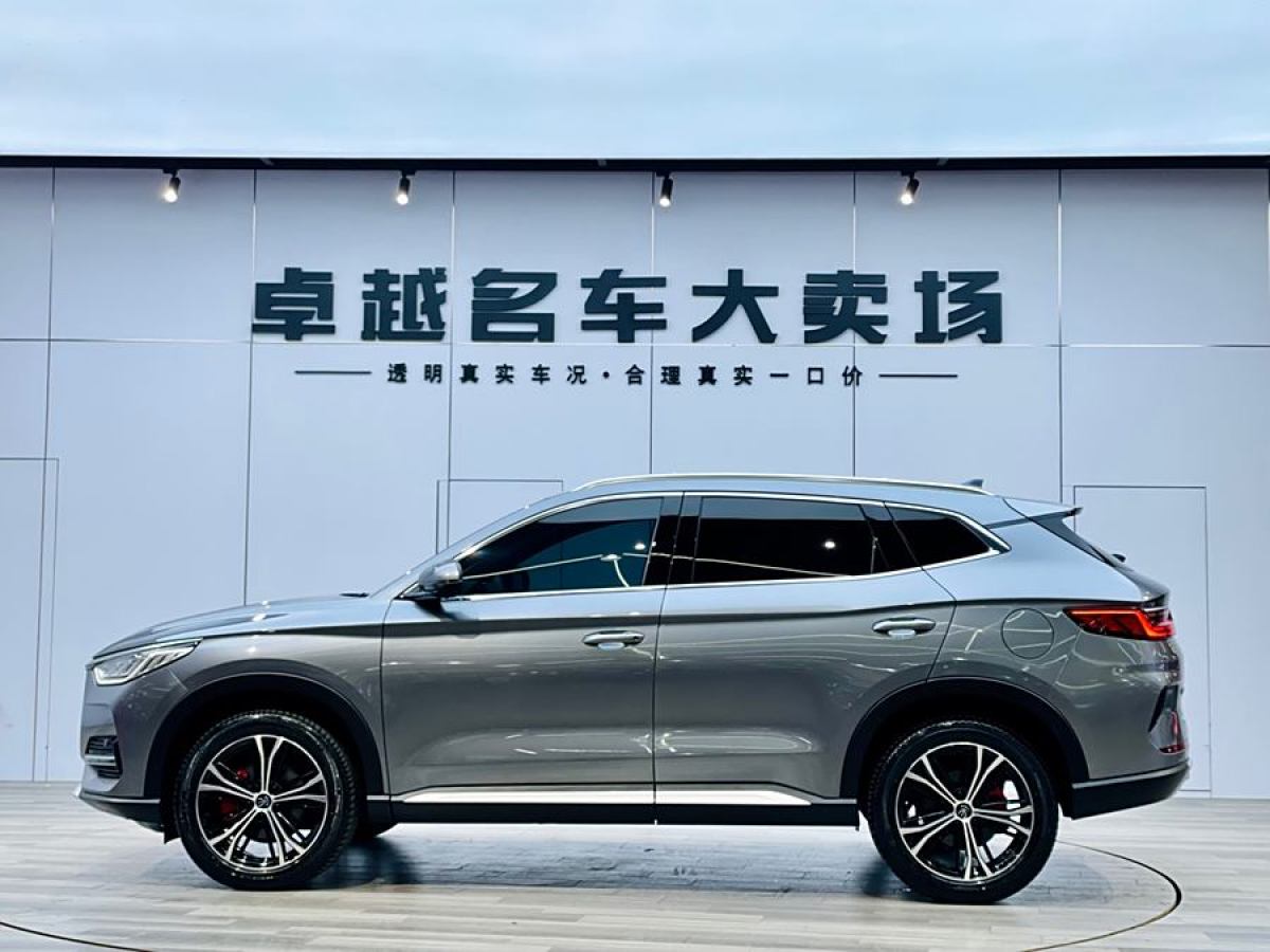 比亞迪 宋PLUS  2020款 1.5T 自動(dòng)尊貴型圖片