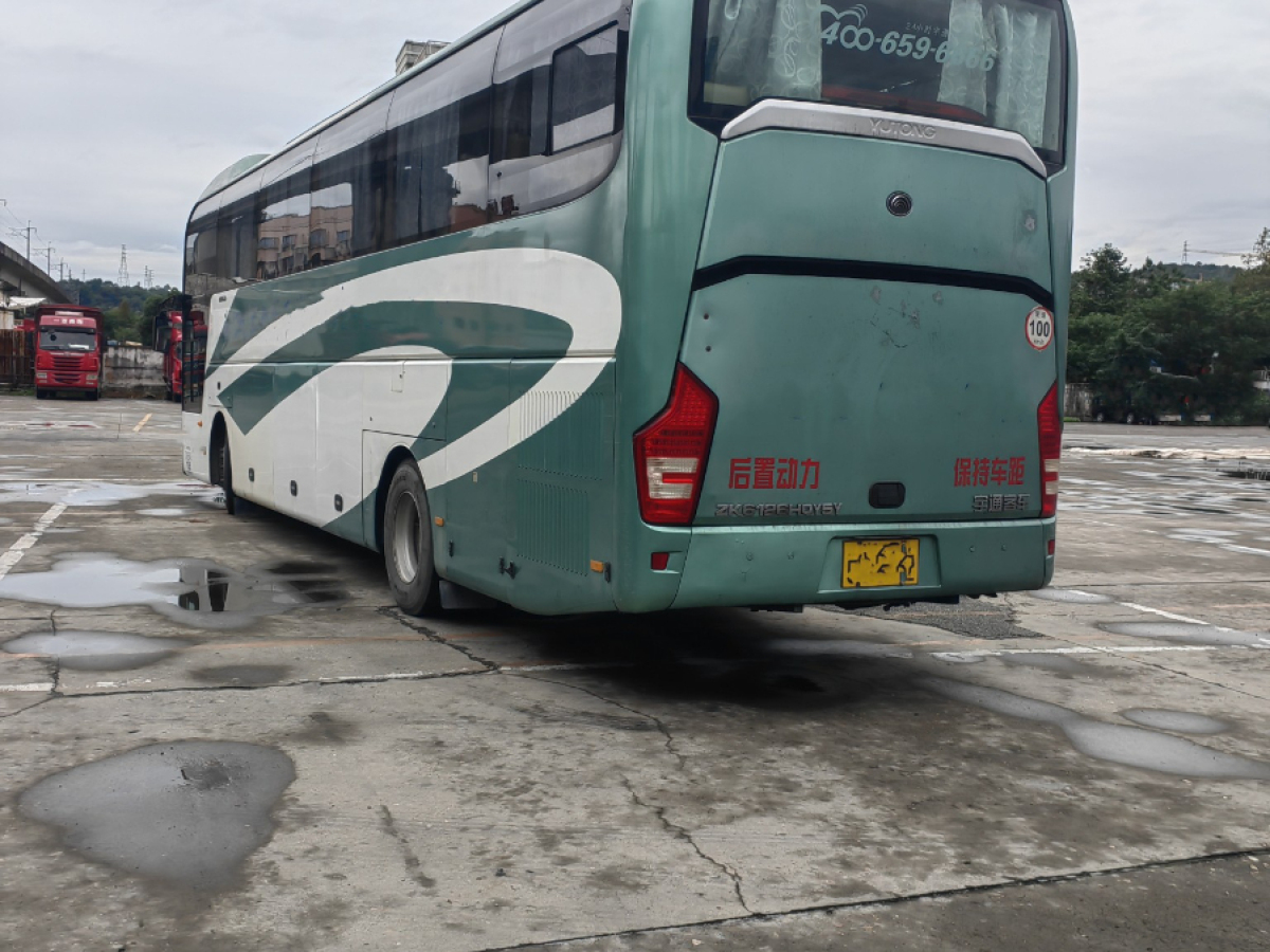 同款2臺(tái)54座一層半宇通6126國五旅游車圖片