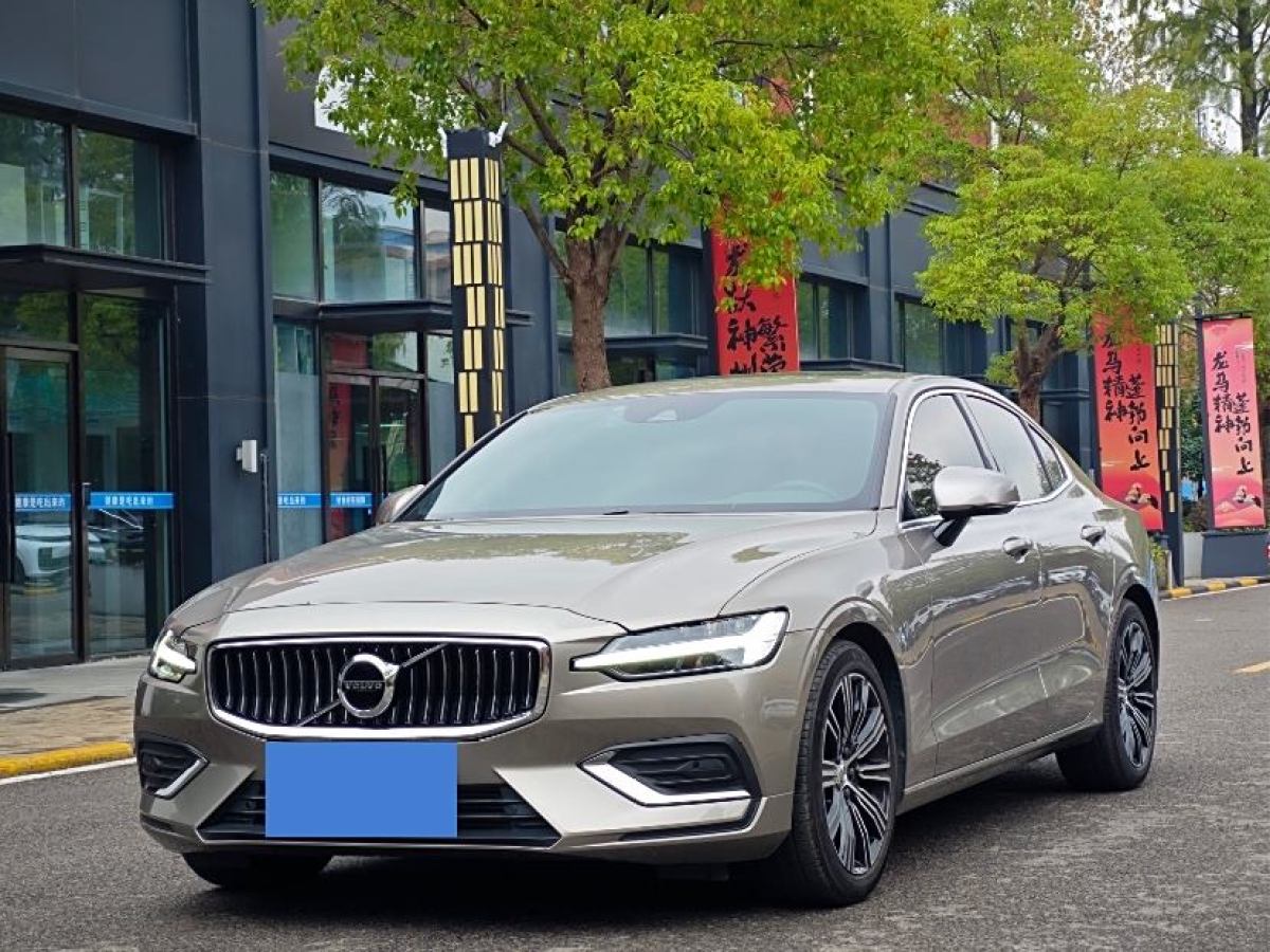 沃爾沃 S60L  2021款 T4 智遠豪華版圖片