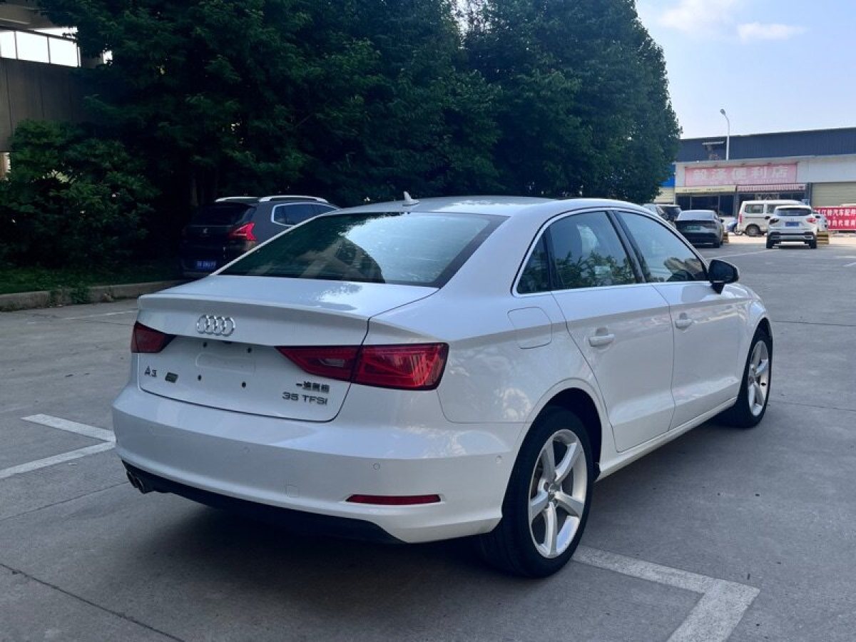 奧迪 奧迪A3  2014款 Limousine 35 TFSI 自動豪華型圖片