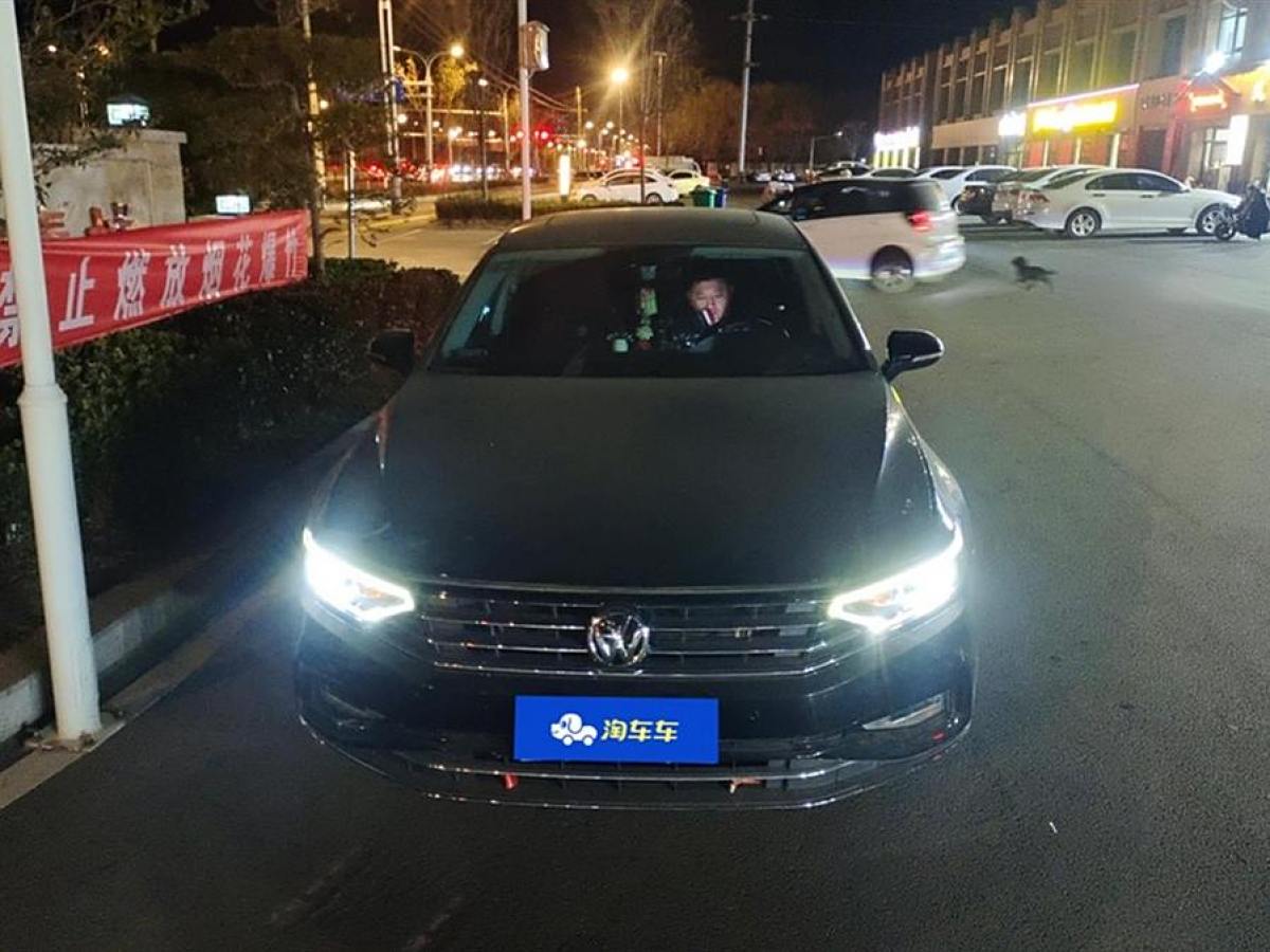 大眾 邁騰  2020款 330TSI DSG 領(lǐng)先型圖片