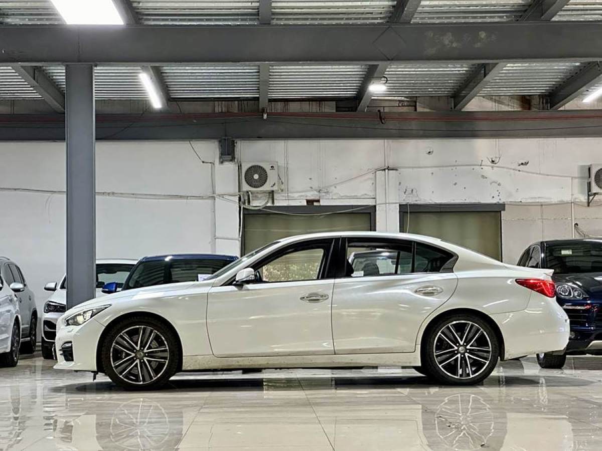 英菲尼迪 Q50L  2015款 2.0T 豪華版圖片