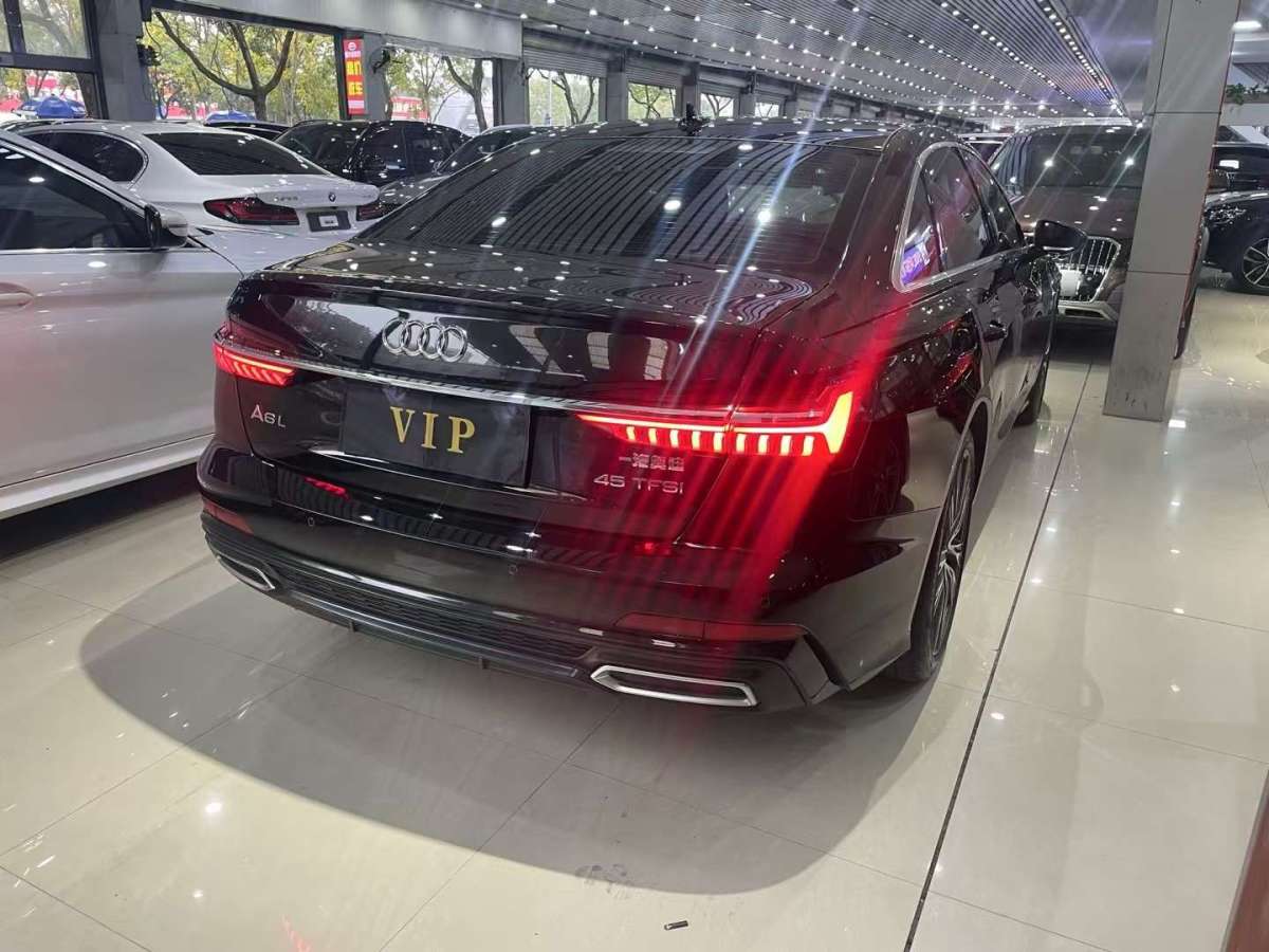 2022年8月奧迪 奧迪A6L  2022款 45 TFSI 臻選動感型