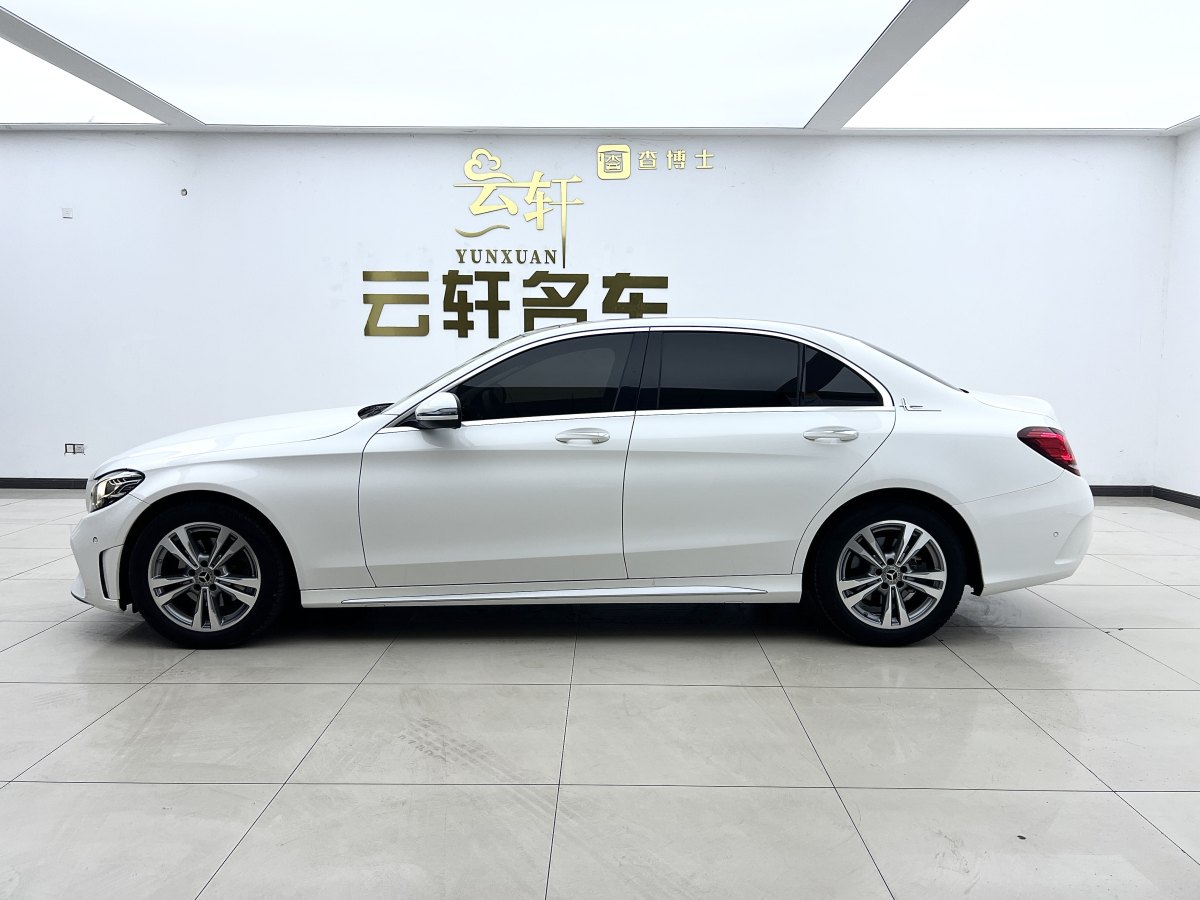 奔馳 奔馳C級(jí)  2021款 C 200 L 時(shí)尚型運(yùn)動(dòng)版圖片
