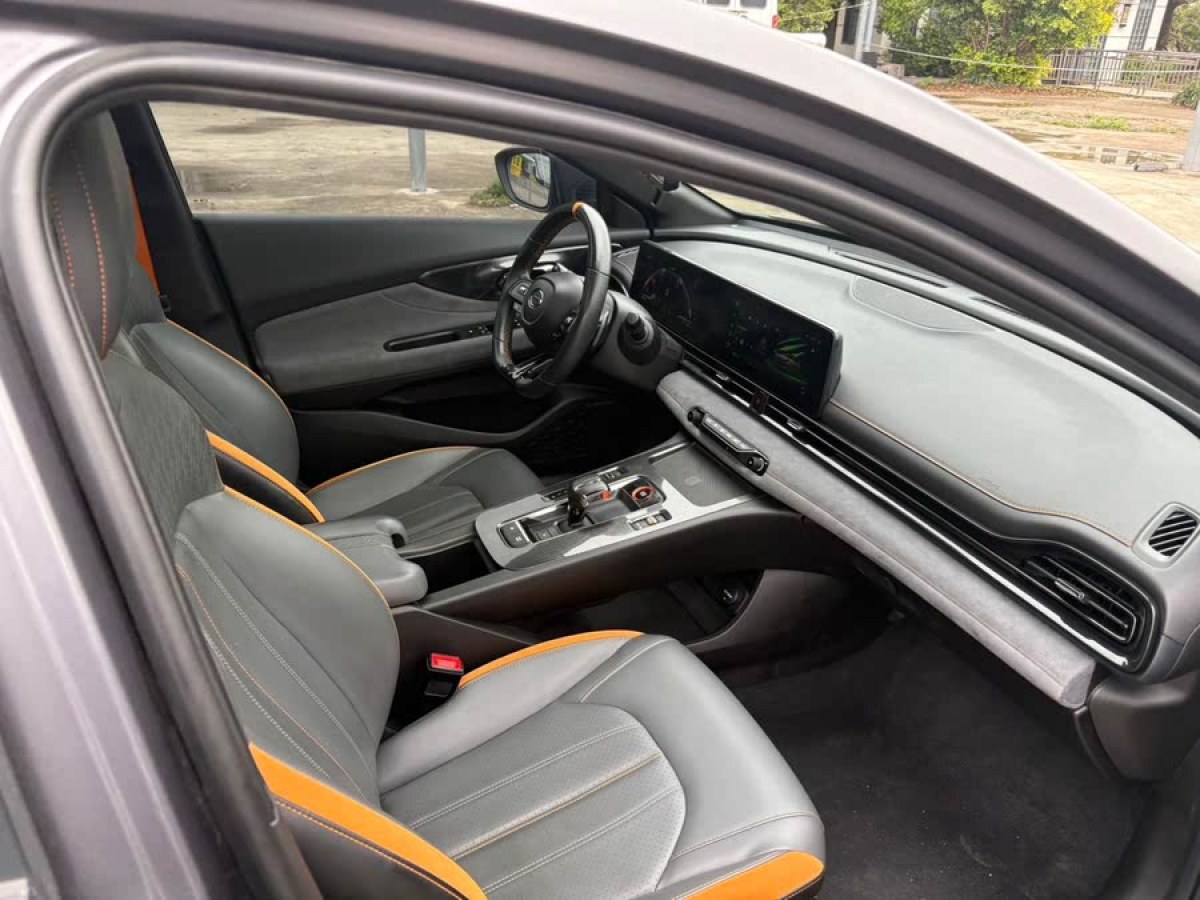 廣汽傳祺 影豹  2022款 270T 影豹J16 R-style賽道版圖片