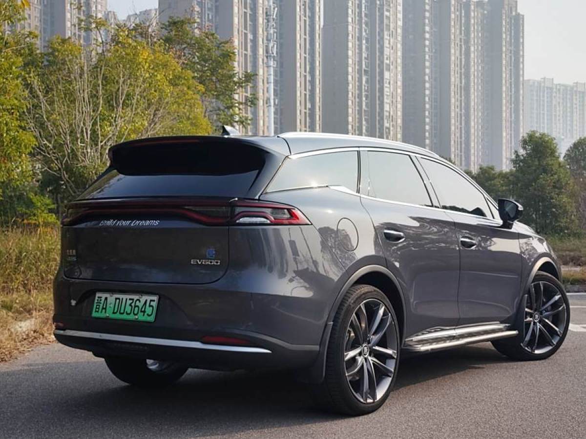 2019年5月比亞迪 唐新能源  2019款 EV600D 四驅(qū)智聯(lián)創(chuàng)領型 5座