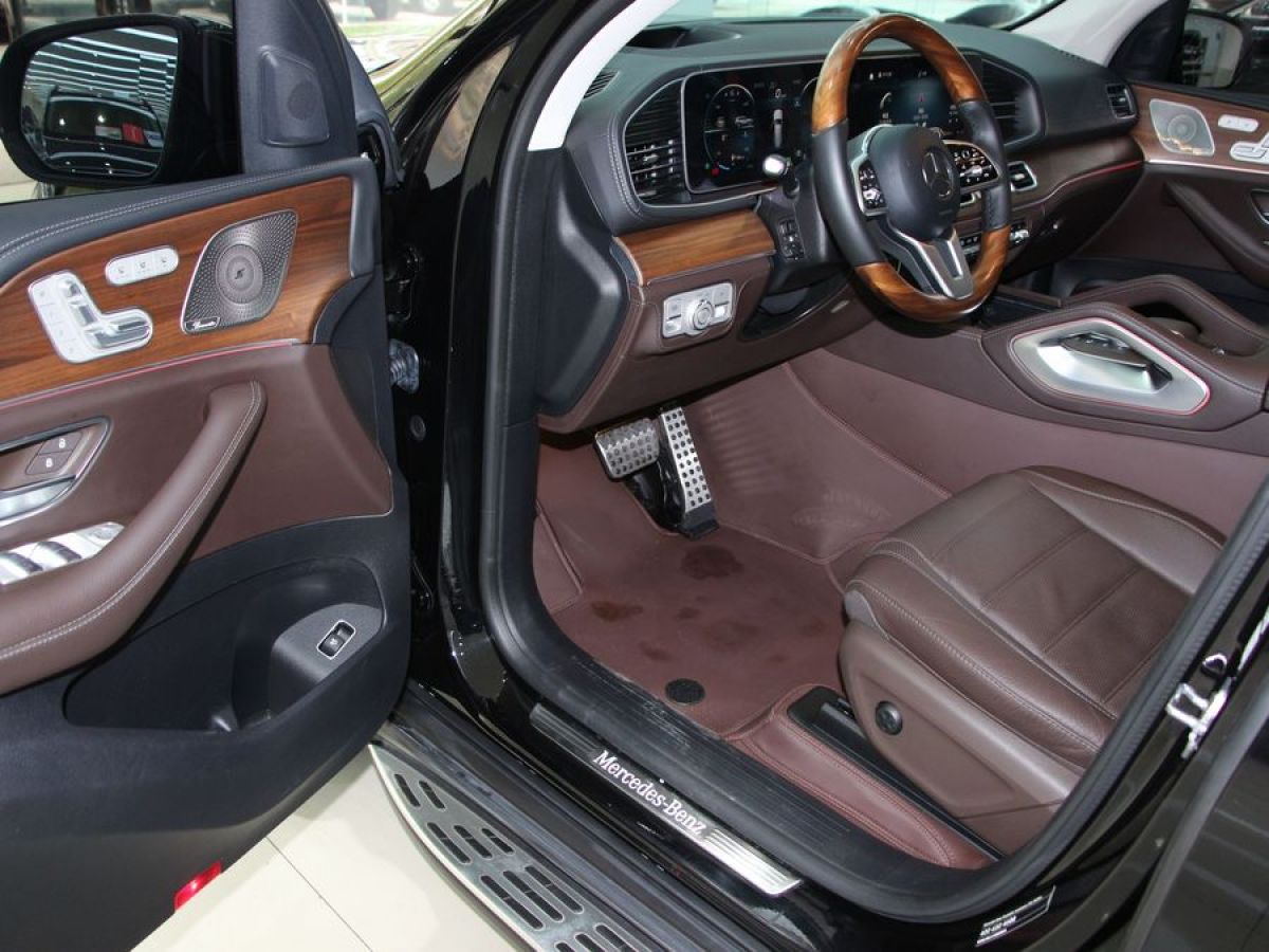 奔驰 奔驰GLS  2021款 改款 GLS 450 4MATIC 豪华型图片