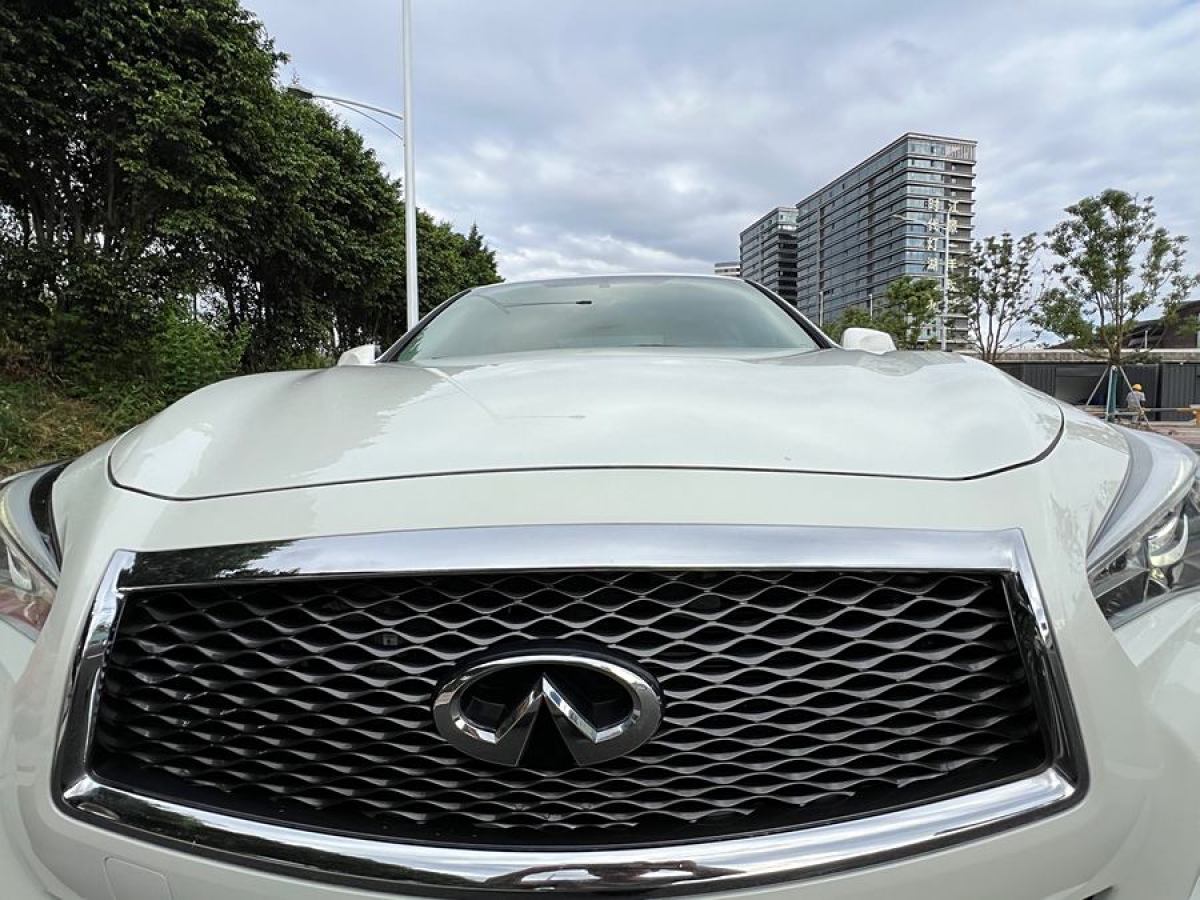 英菲尼迪 Q50L  2016款 2.0T 悅享版圖片