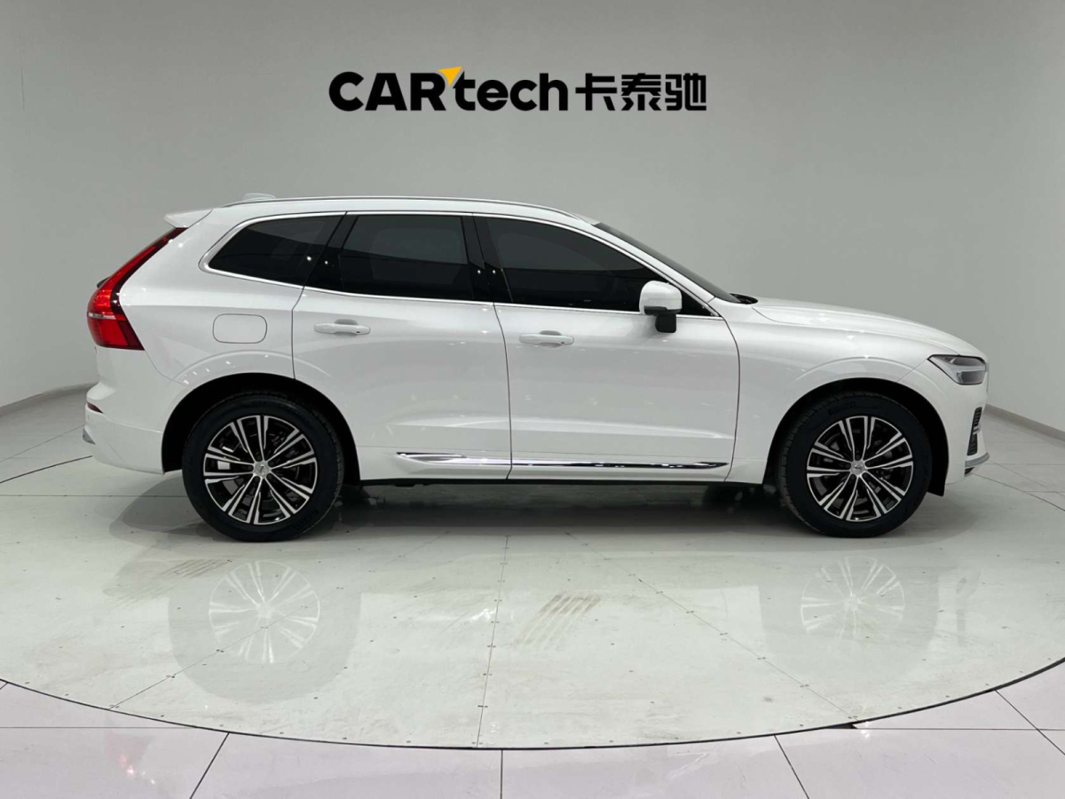 沃爾沃 XC60  2022款 B5 四驅(qū)智遠(yuǎn)豪華版圖片