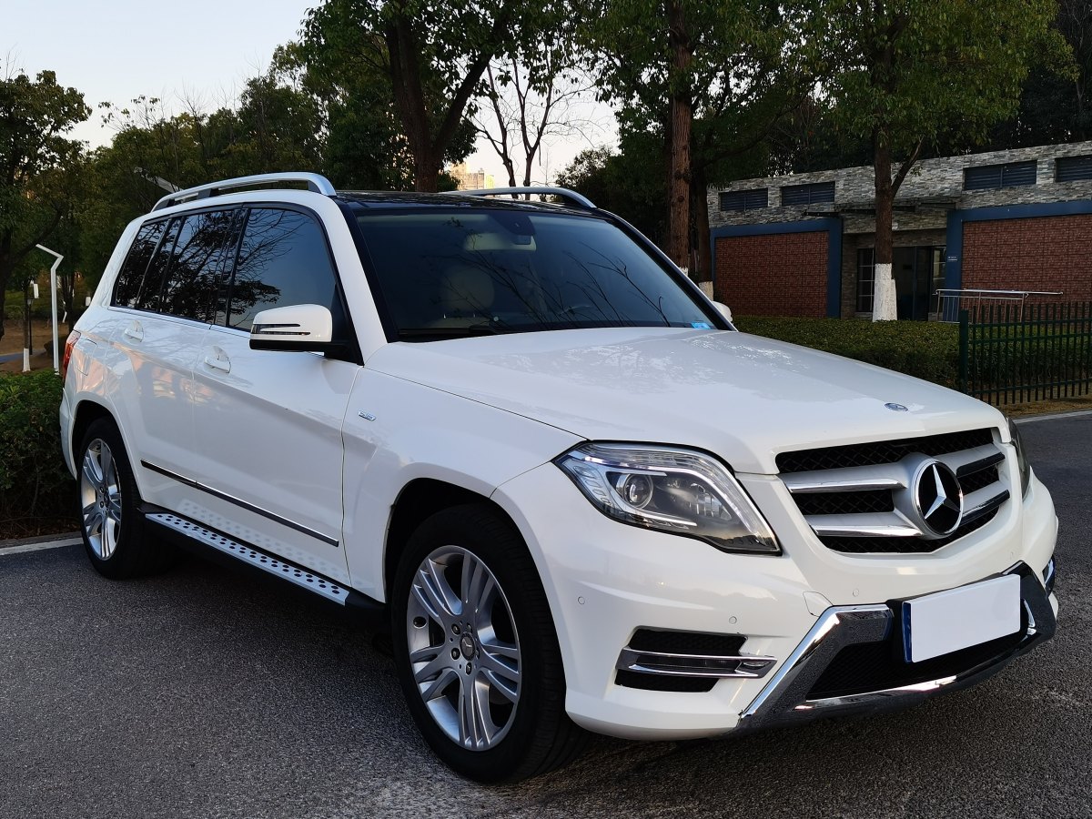 奔馳 奔馳GLK級(jí)  2015款 GLK 260 4MATIC 動(dòng)感型 極致版圖片