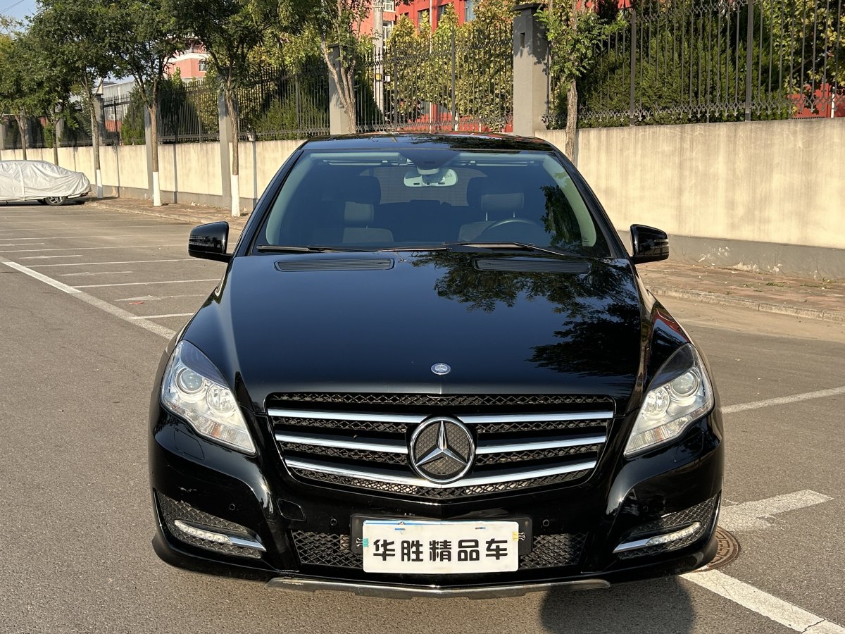 奔馳 奔馳R級(jí)  2014款 R 320 4MATIC 商務(wù)型圖片