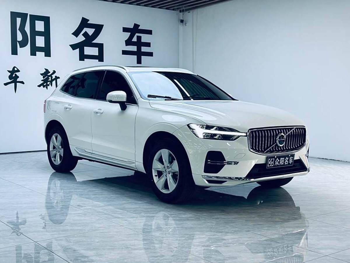 沃爾沃 XC60  2022款 B5 四驅智逸豪華版圖片