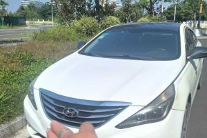 索納塔 現(xiàn)代 2.0L hybrid HE智能型