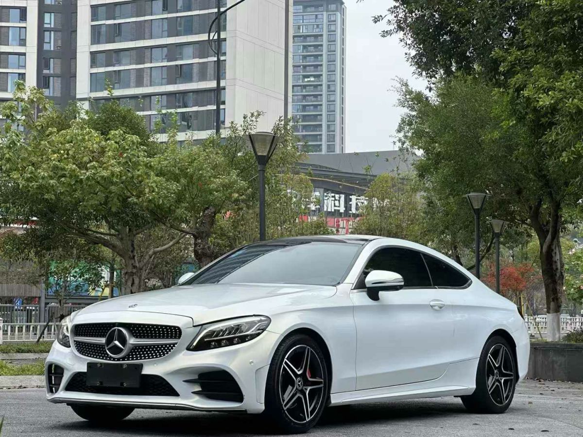 奔馳 奔馳GLE  2019款 GLE 400 4MATIC 臻藏版(特殊配置)圖片