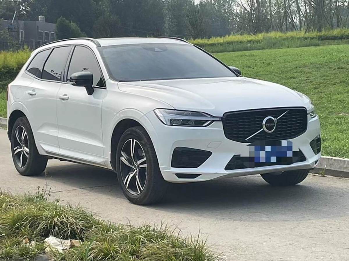 沃爾沃 XC60  2021款 T5 四驅(qū)智遠(yuǎn)運(yùn)動(dòng)版圖片