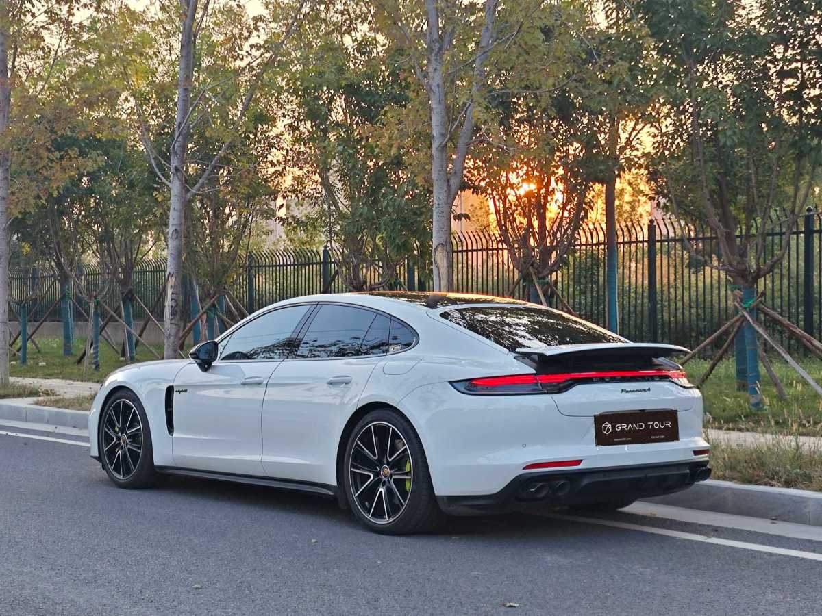 2023年6月保時捷 Panamera新能源  2023款 Panamera 4 E-Hybrid 鉑金版 2.9T