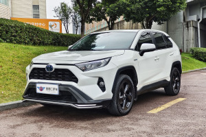 RAV4荣放 丰田 双擎 2.5L CVT四驱精英PLUS版