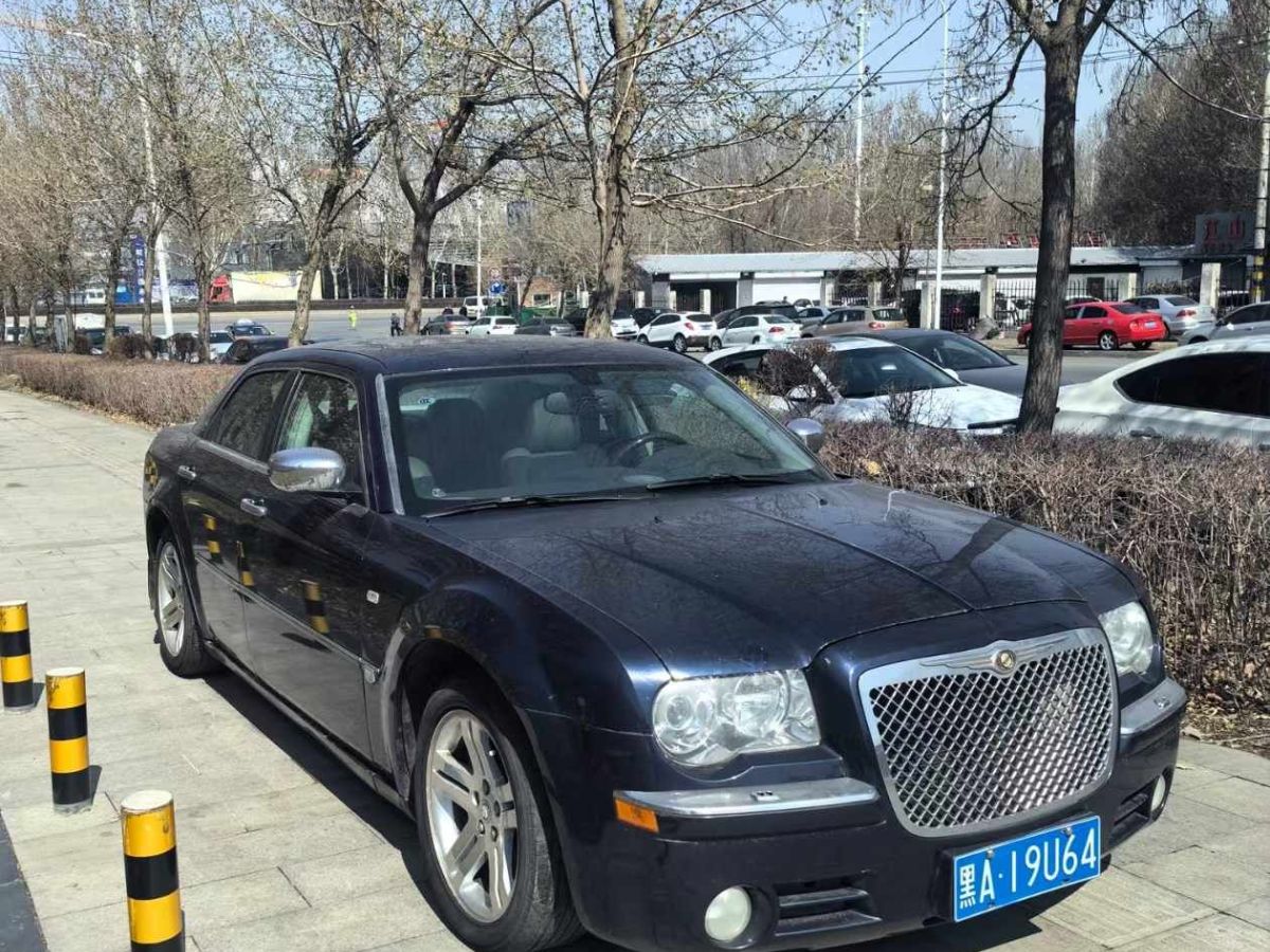 克萊斯勒 300C 圖片