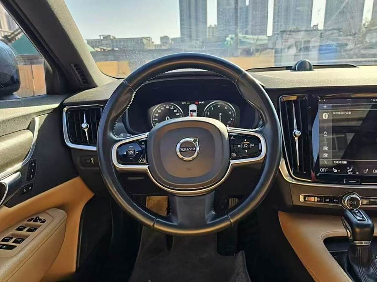 沃爾沃 V90  2017款 Cross Country T5 AWD 智遠(yuǎn)版圖片