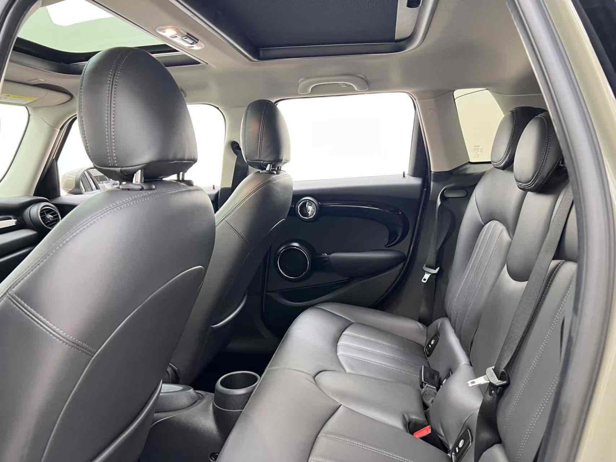 2020年12月MINI MINI  2020款 1.5T ONE 五門版