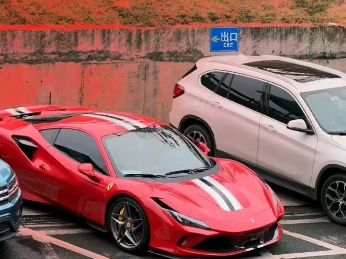 法拉利 F8 Tributo  2019款  3.9T V8圖片