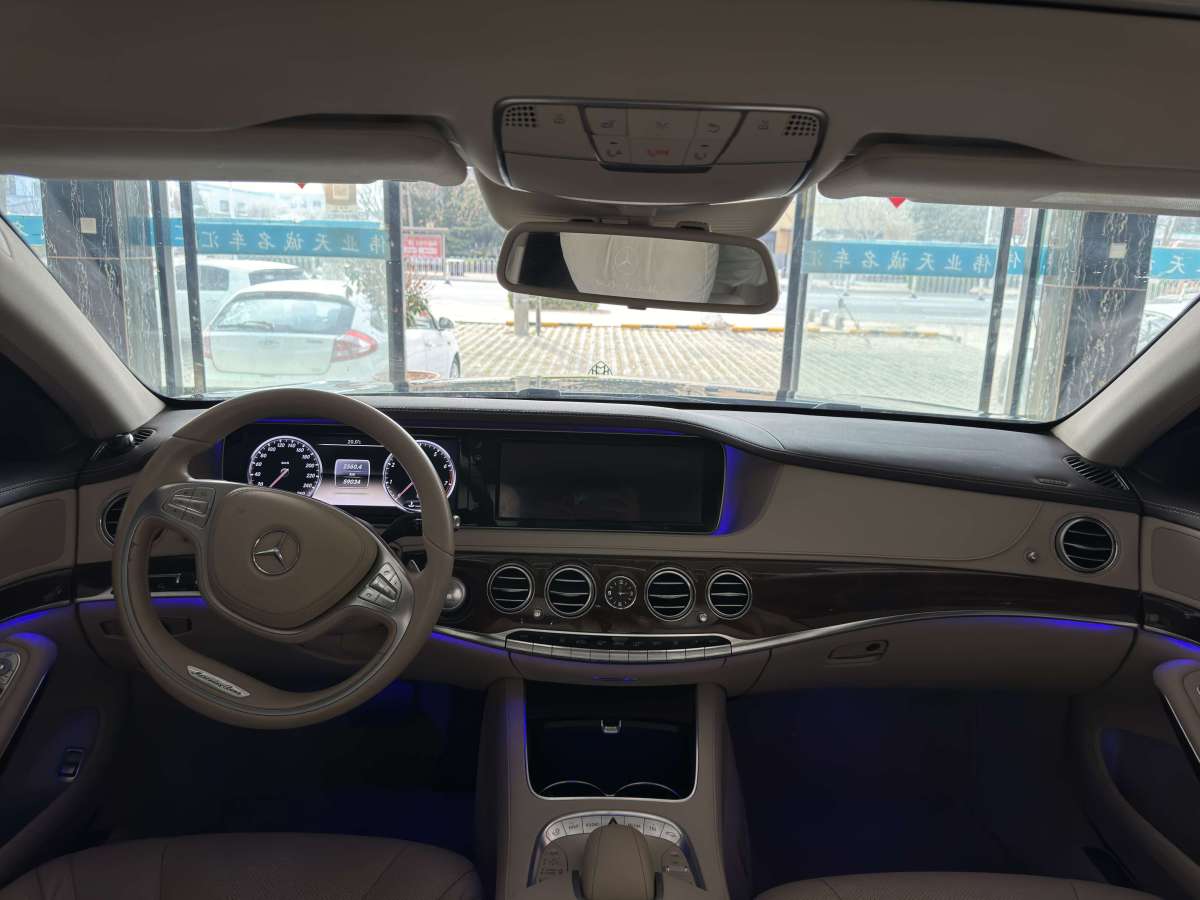 2014年01月奔驰 奔驰S级  2014款 S 400 L 尊贵型