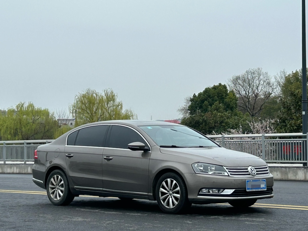 大眾 邁騰  2012款 改款 1.8TSI 領(lǐng)先型圖片